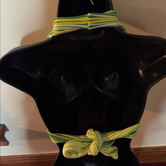 Beginning boutique Striped Green Halter Top size 4 tie back y2k stretchy - Picture 3 of 5
